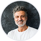 مشهد طبيعي استوائي